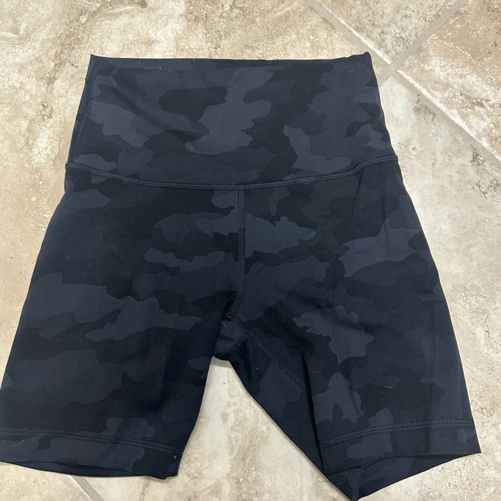Lululemon 6inch bike shorts